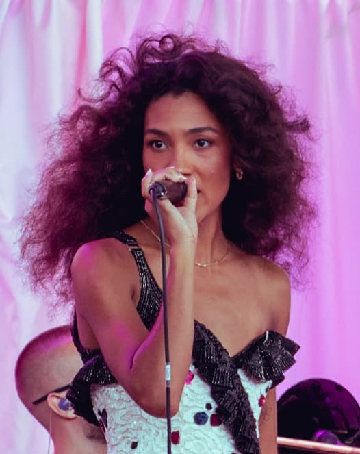 Olivia Dean Joins Spotify's Billion Streams Club